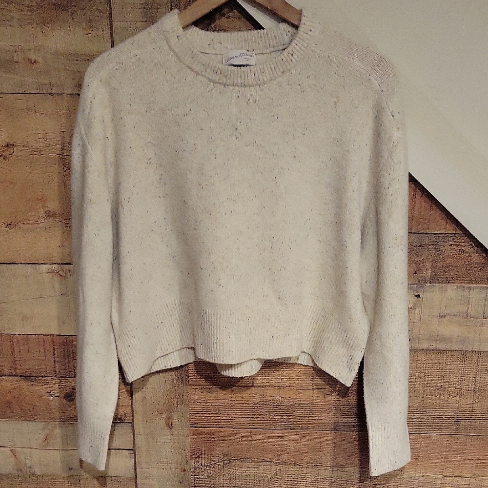 Universal Thread Speckled Cream Crew Neck Sweater